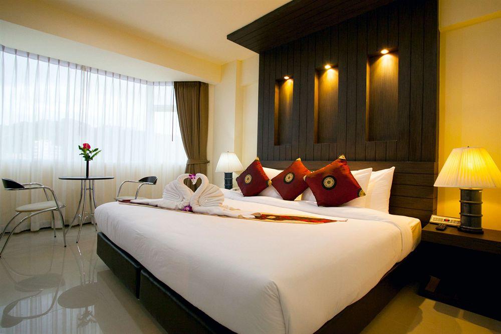 Sun City Pattaya Hotel Экстерьер фото